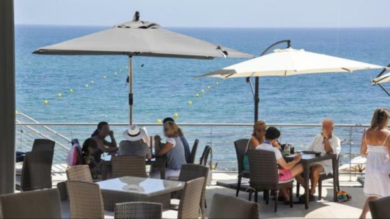 Mi Capricho Beachfront- 9E Apartment With Sea Views - Costa Del Sol Sitio de Calahonda Екстериор снимка